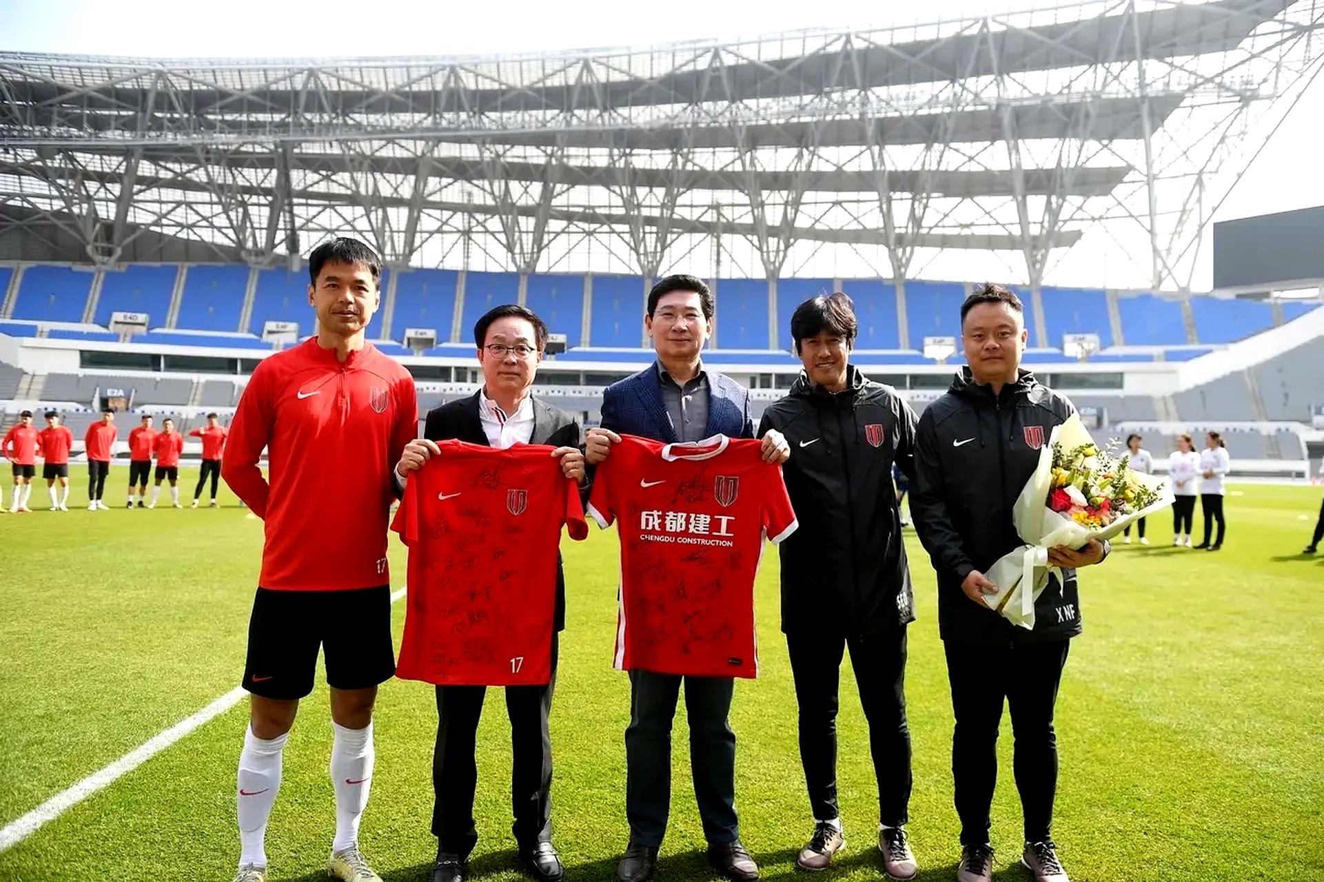 中超赛后再迎强敌;上海久事单刀错失;主帅态度:管理层满意;赛季目标并未改变 中超赛后再迎强敌;上海久事单刀错失;主帅态度:管理层满意;赛季目标并未改变