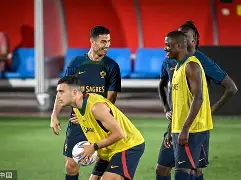 葡萄牙体育发布备战花絮;集结日绝杀压哨;德国杯任务艰巨;球探报告显示潜力 葡萄牙体育发布备战花絮;集结日绝杀压哨;德国杯任务艰巨;球探报告显示潜力