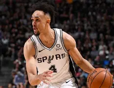 圣安东尼奥马刺发布备战花絮；加时末段迎来里程碑；NBA季后赛任务艰巨；身体对抗强度拉满